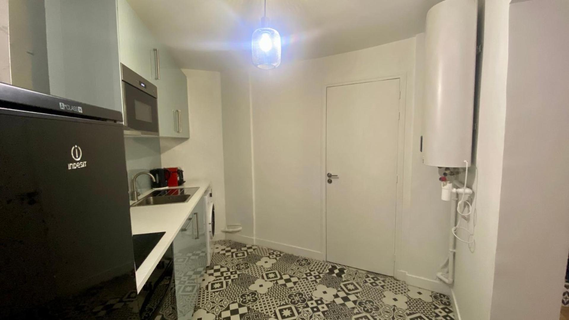 Appartement Lumineux Proche Saint-Lazare - 8P Paris Exteriör bild